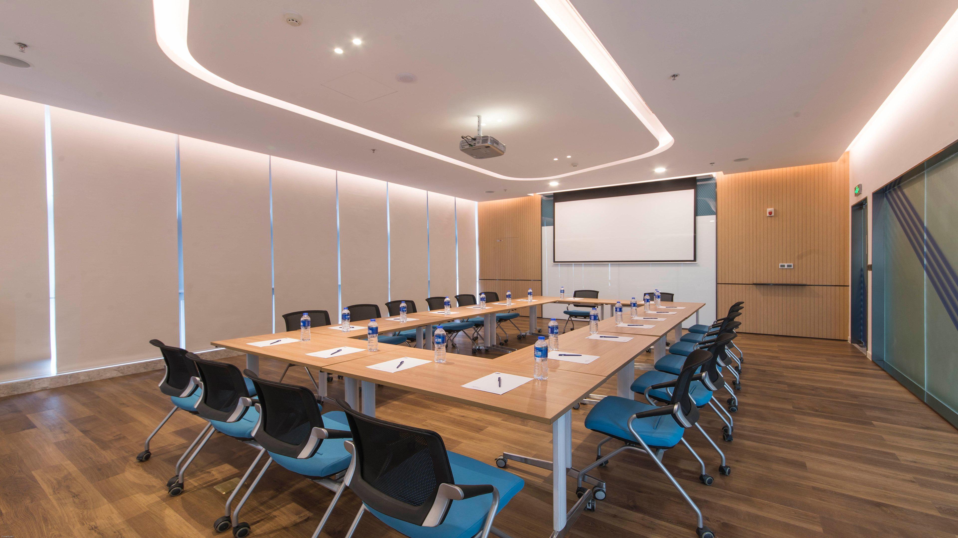Holiday Inn Express Liyang Huafu, an IHG Hotel Bagian luar foto